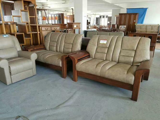 华鹤家具厂家清仓直供，品质家居不见不散
